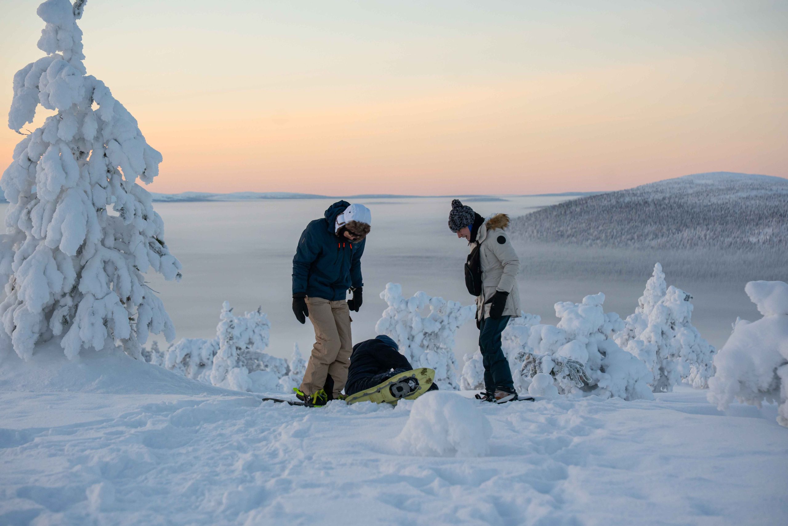 Levi Pallas Snowshows Sunset Winter