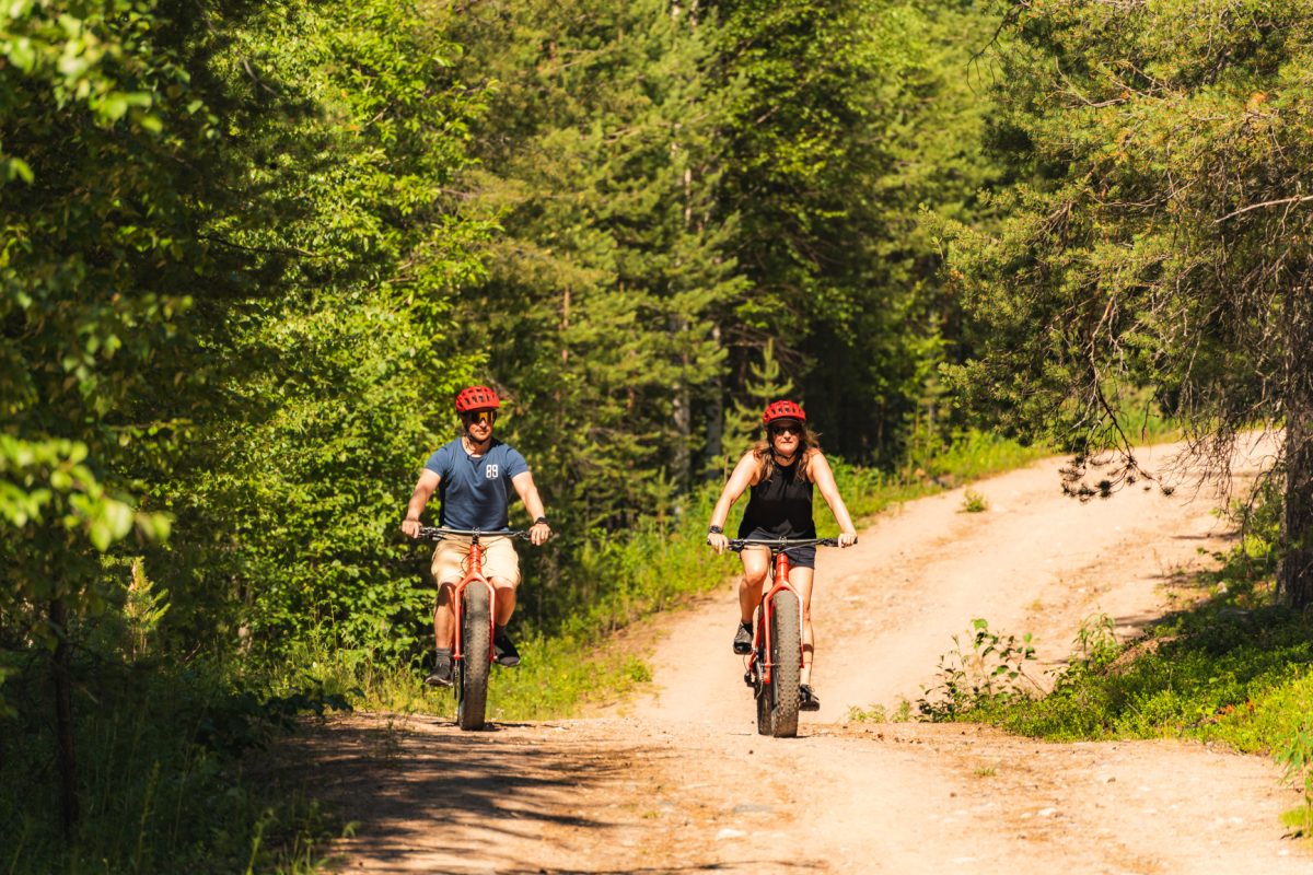 Gravel-road fatbike ride in Rovaniemi, Lapland, Finland