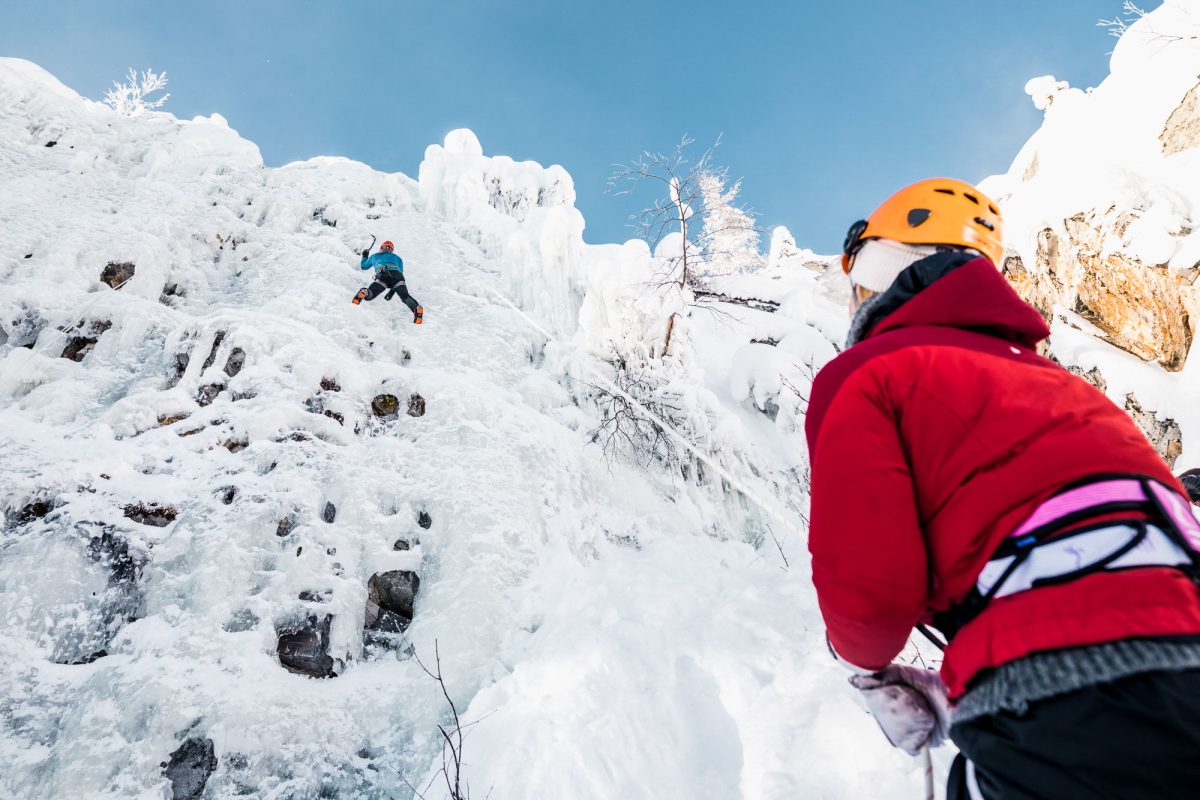 Climbing the ice in Pyhä-Luosto, Lapland