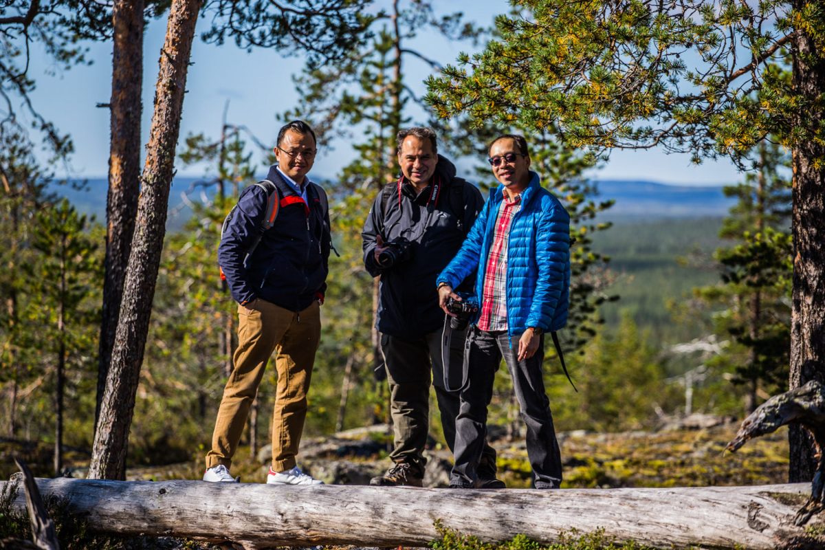 Small group of photographers near Rovaniemi
