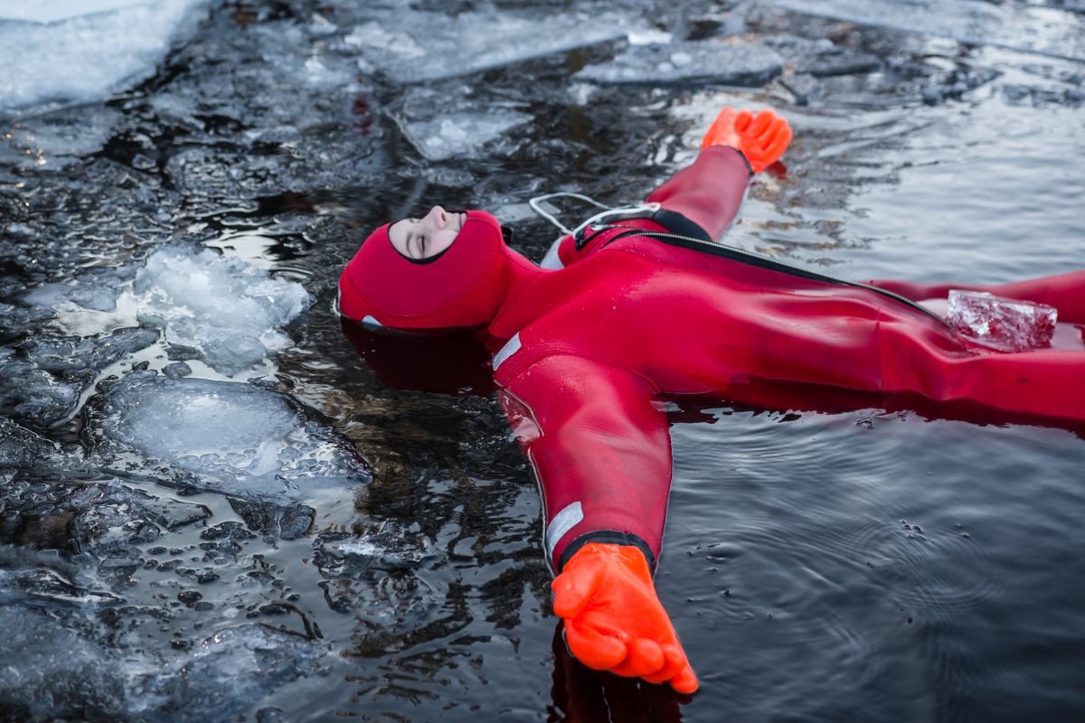 Relaxing in a rescue suit during an ice-floating experience